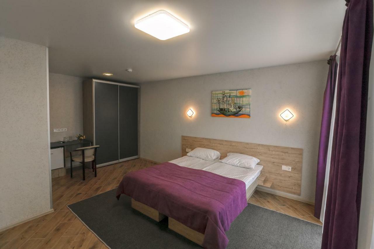Raziotel Rishelyevskiy Cherson Buitenkant foto